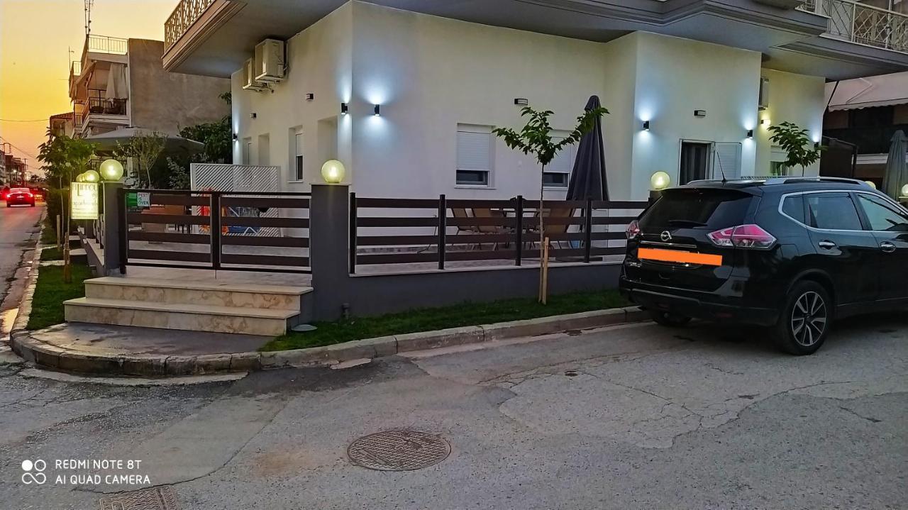 Filippou Luxury Apartments 弗洛伊塔 外观 照片