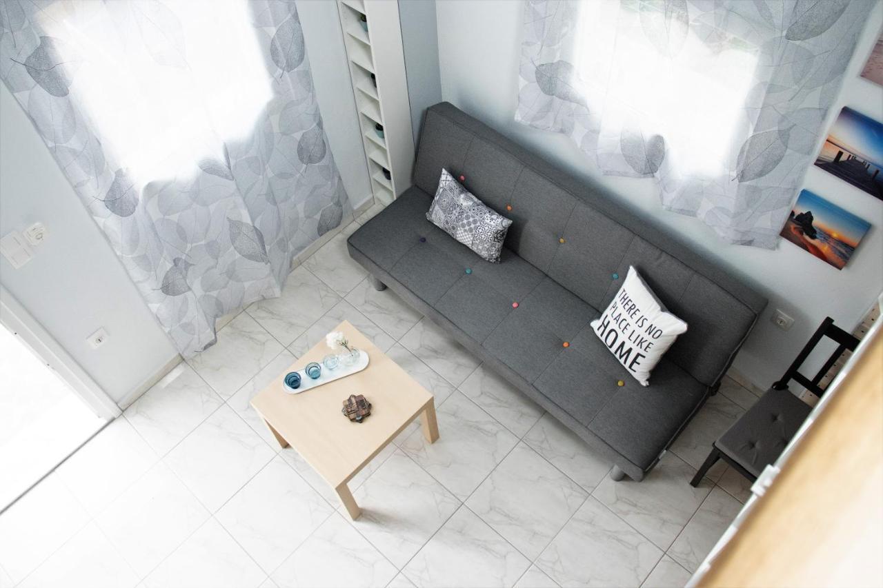 Filippou Luxury Apartments 弗洛伊塔 外观 照片