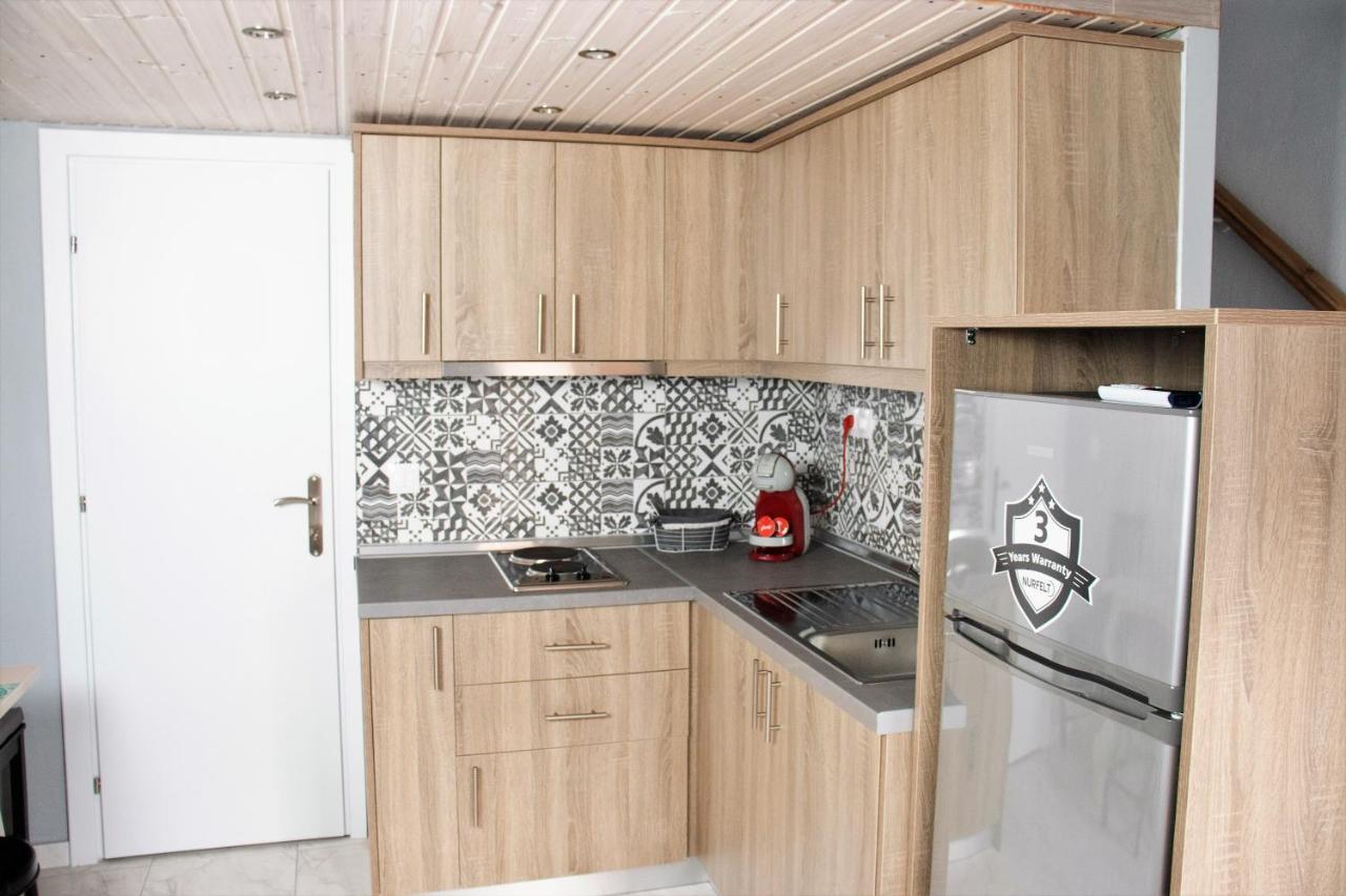 Filippou Luxury Apartments 弗洛伊塔 外观 照片