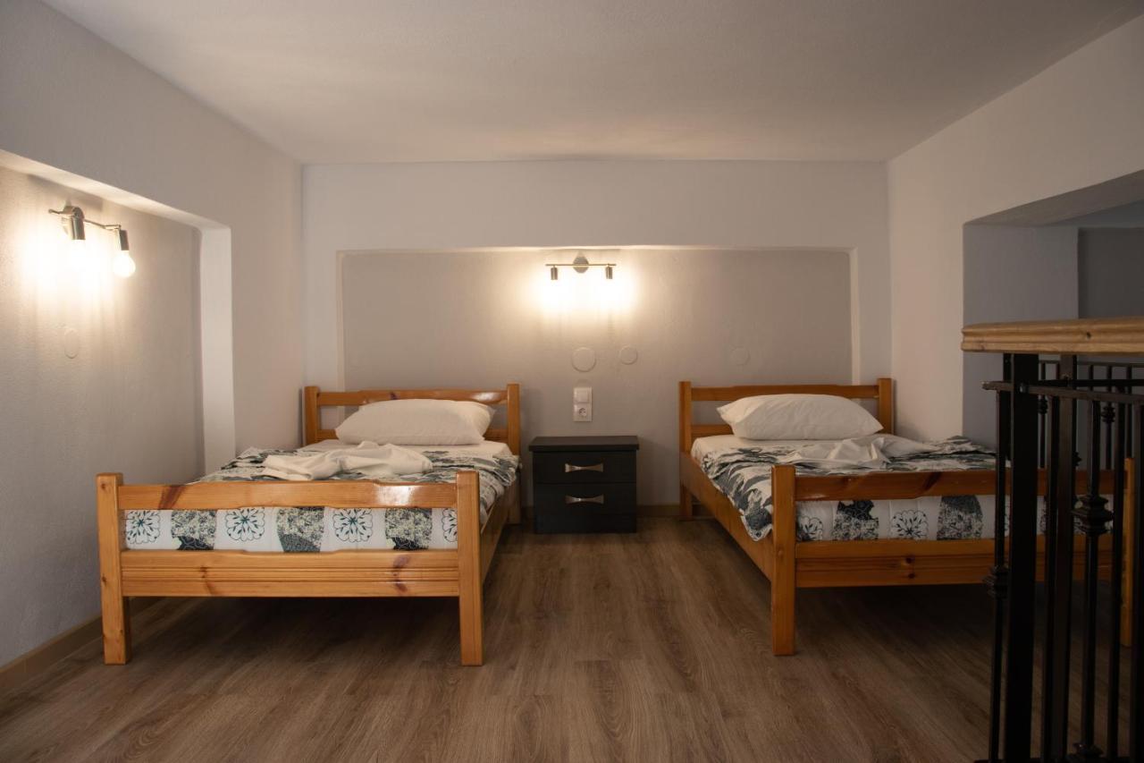 Filippou Luxury Apartments 弗洛伊塔 外观 照片